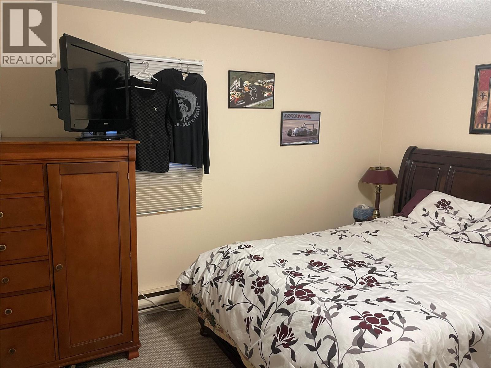 1175-1179 Raymer Avenue Property Photo 11