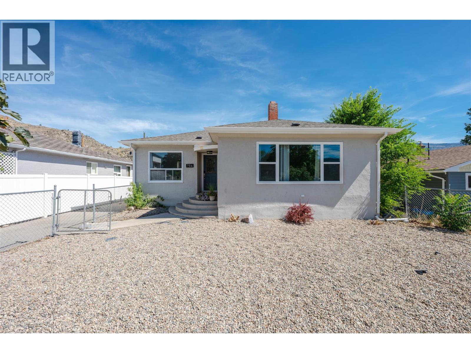 724 School Avenue Property Photo 1