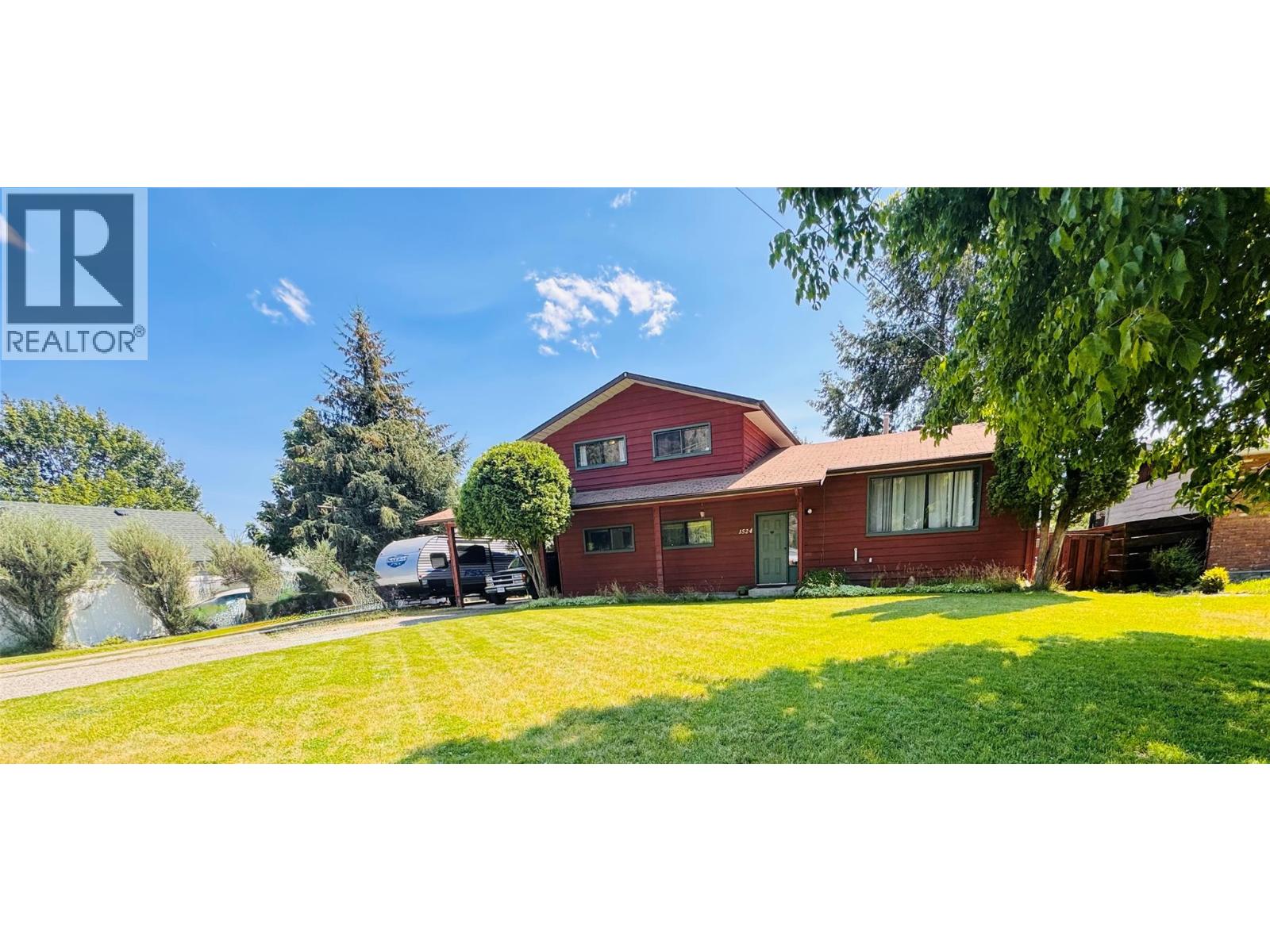 1524 77TH Avenue Property Photo 1