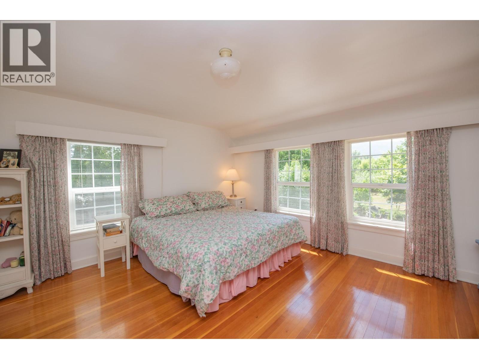 1851 Miller Street Property Photo 28