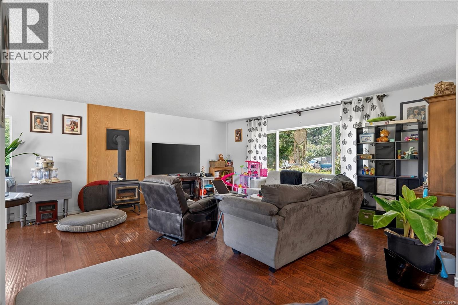 2411 Tintern Rd Property Photo 7