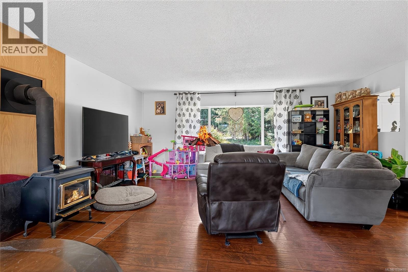 2411 Tintern Rd Property Photo 9