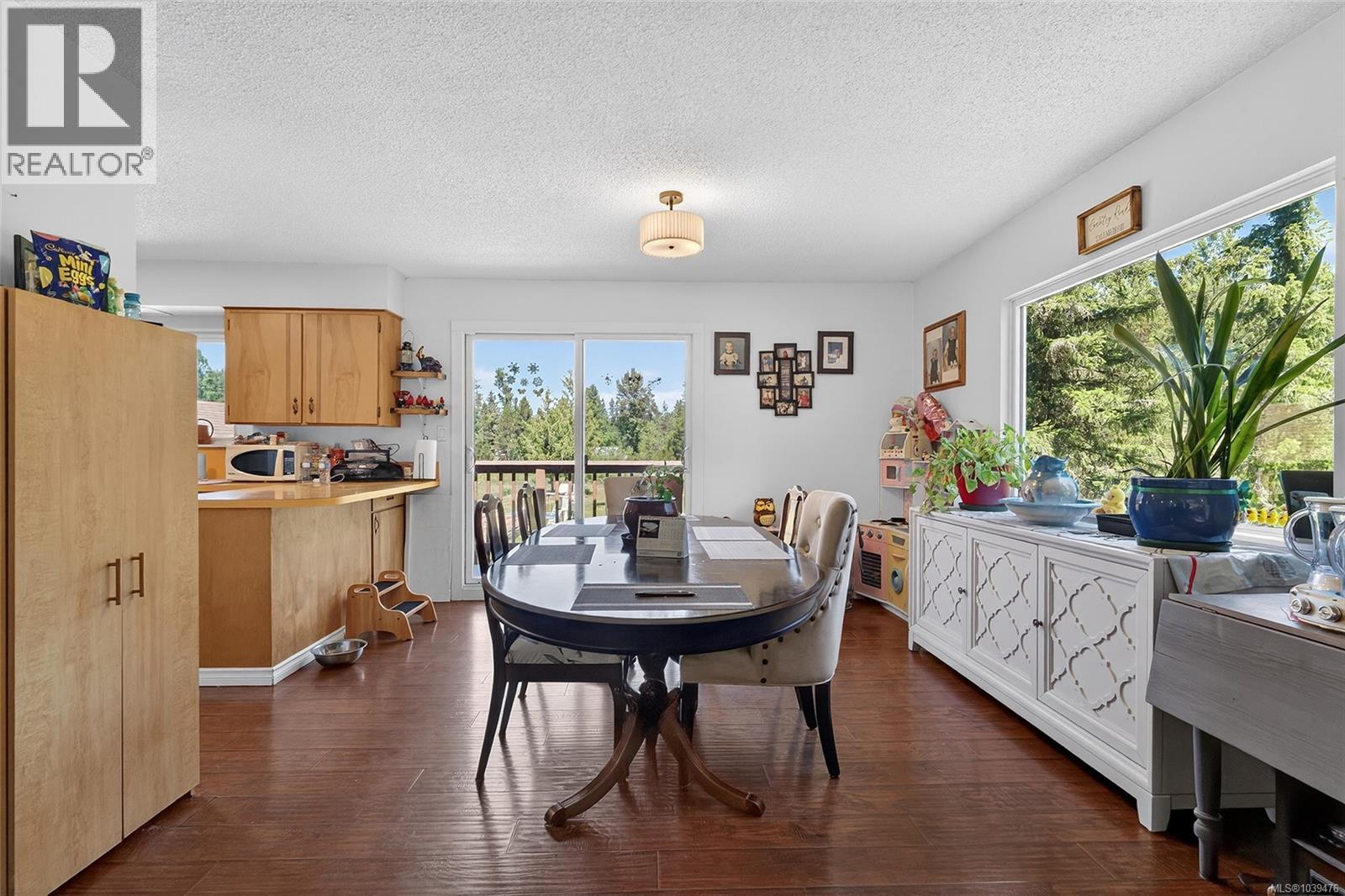 2411 Tintern Rd Property Photo 10