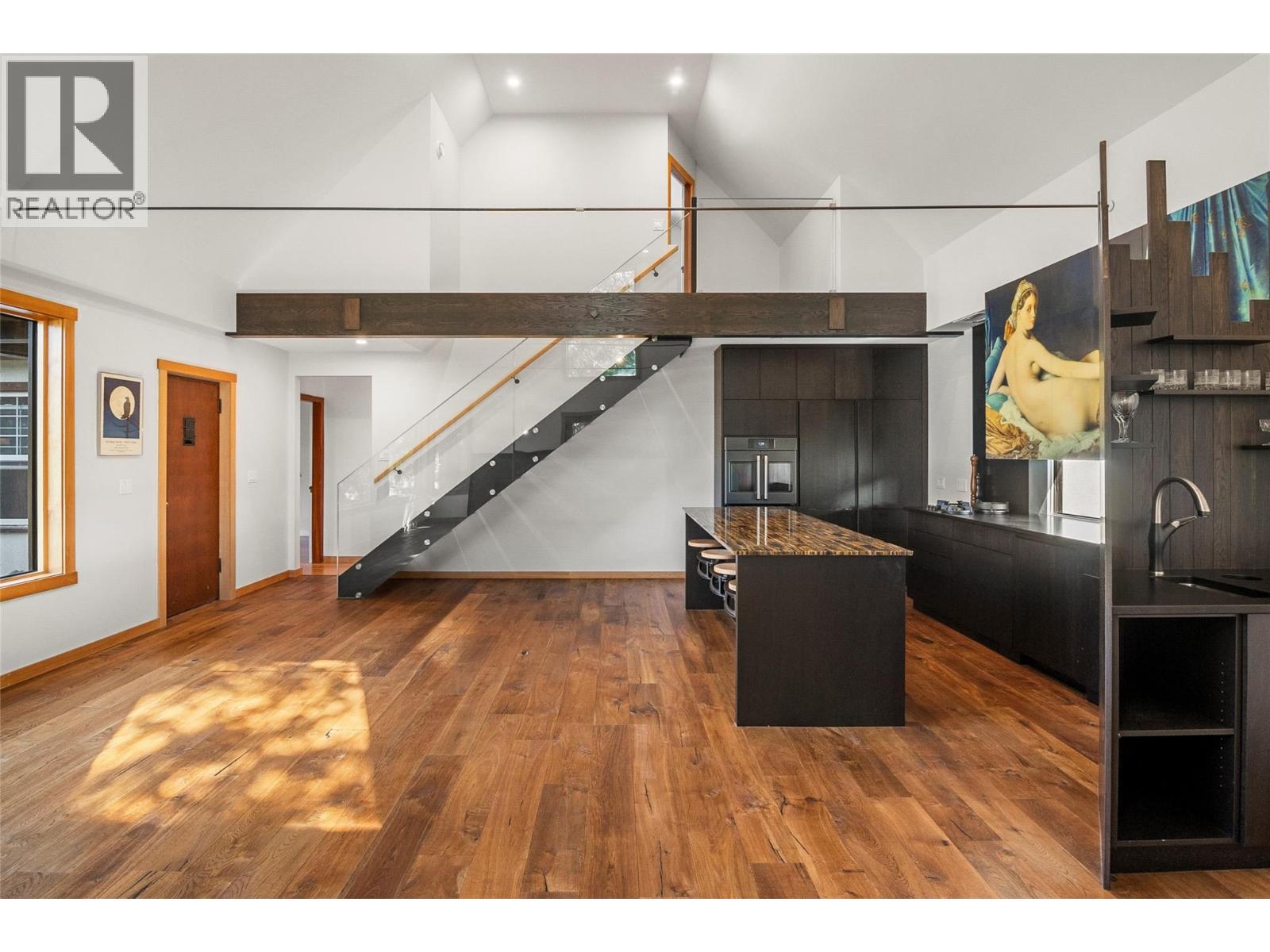 422 Ninth Street E Property Photo 19