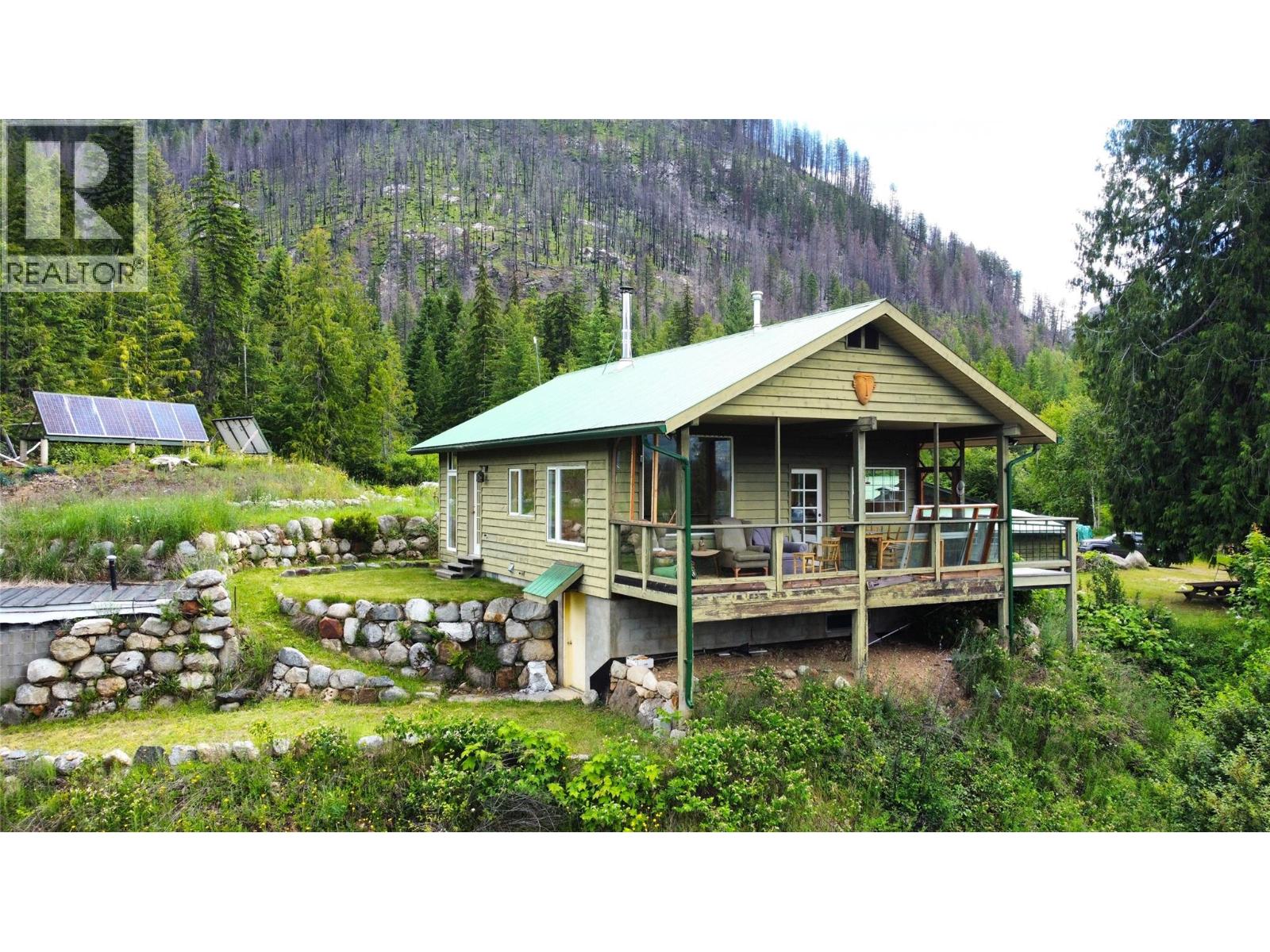 9155 Highway 6 Property Photo 2