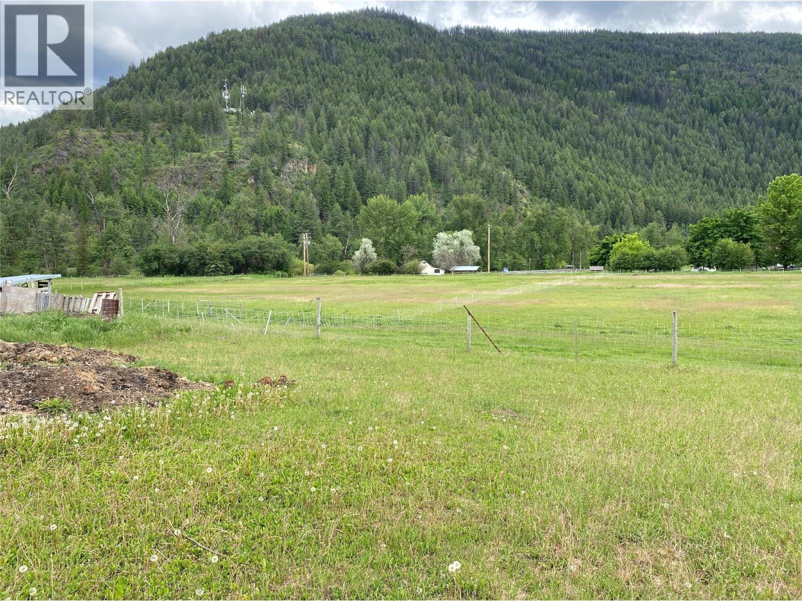 500 Atwood Road Property Photo 8