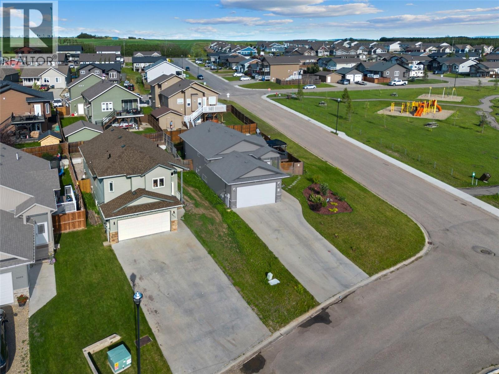 8412 18a Street Property Photo 2