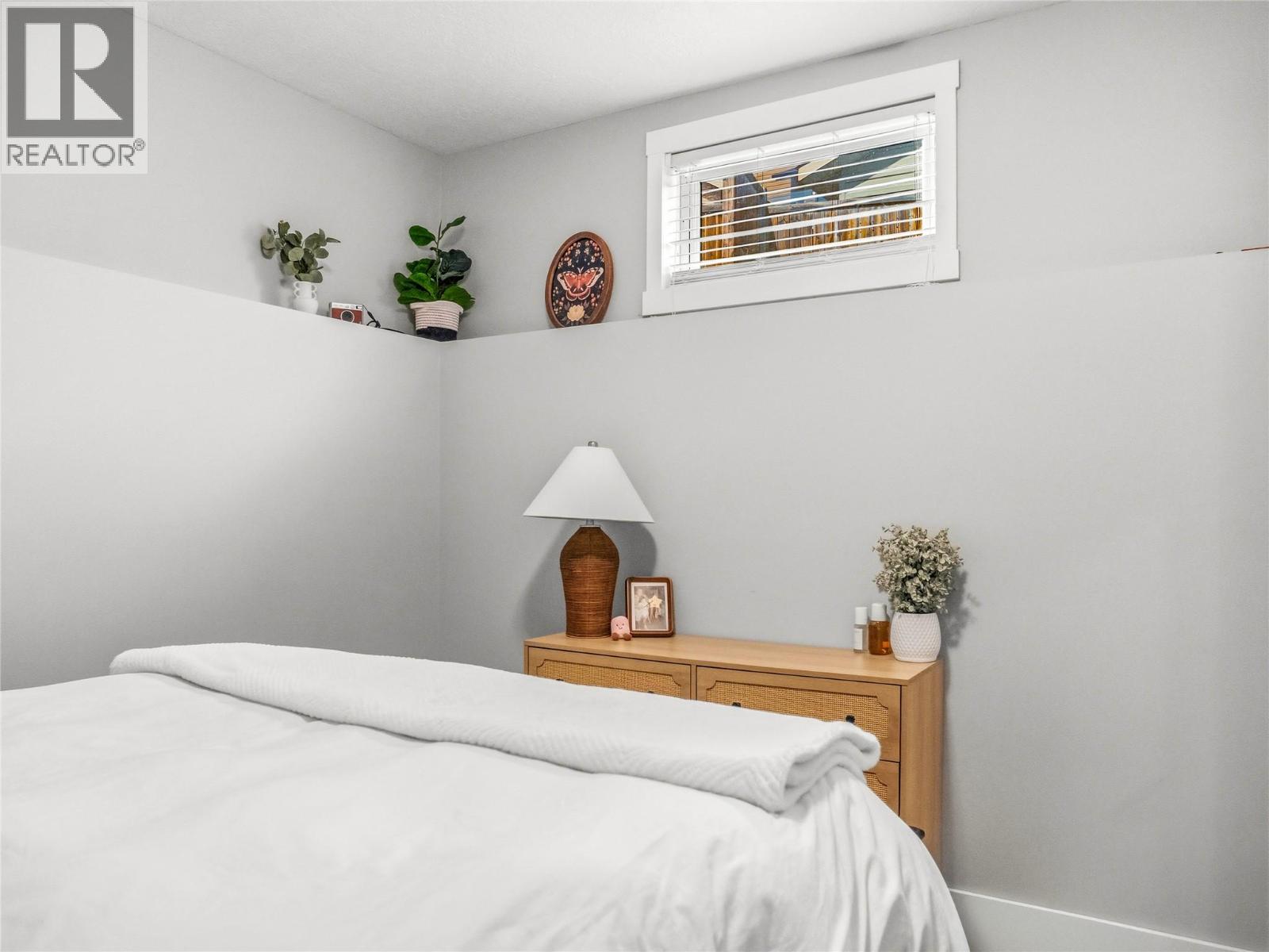 8412 18a Street Property Photo 14