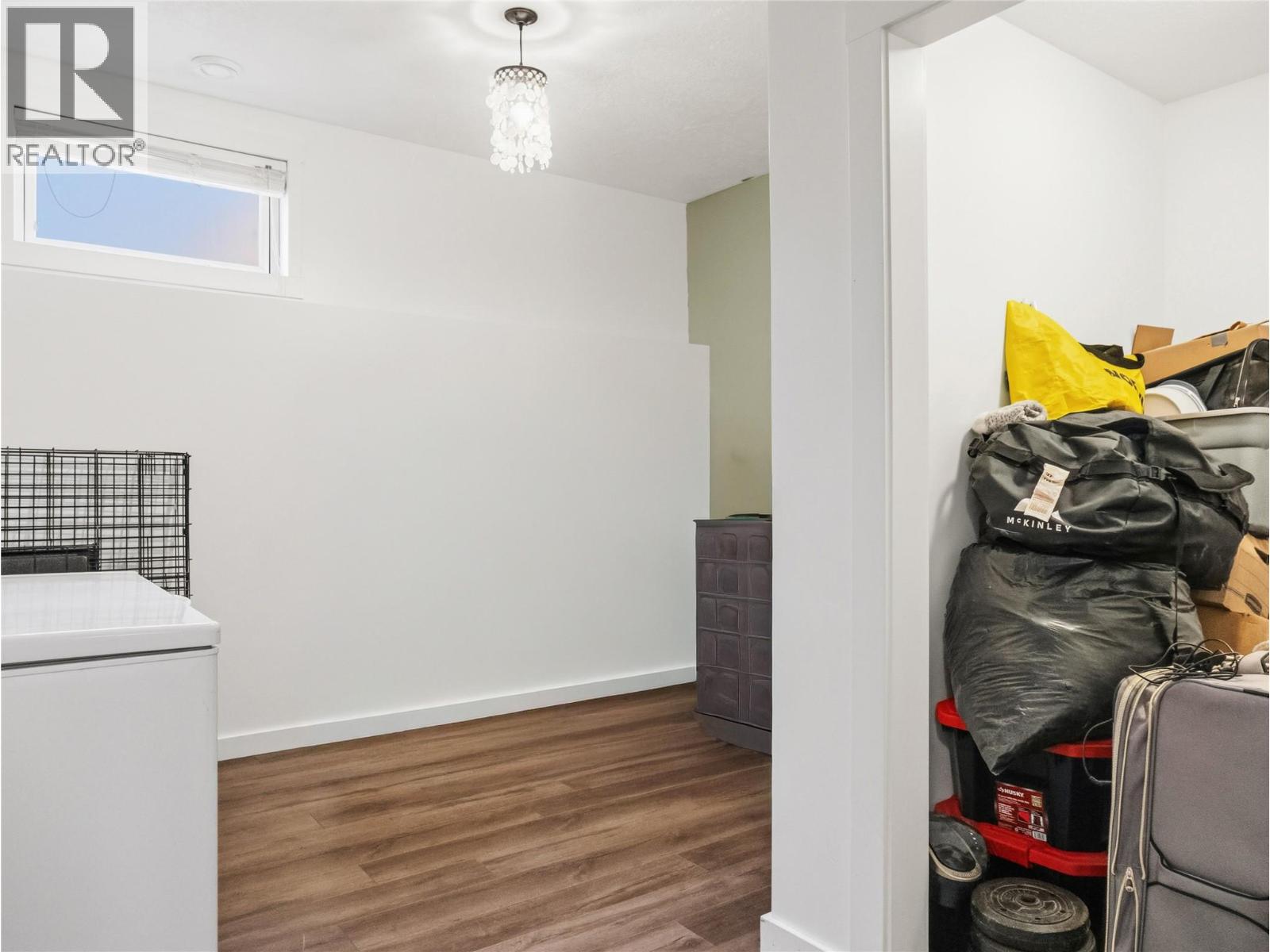 8412 18a Street Property Photo 23