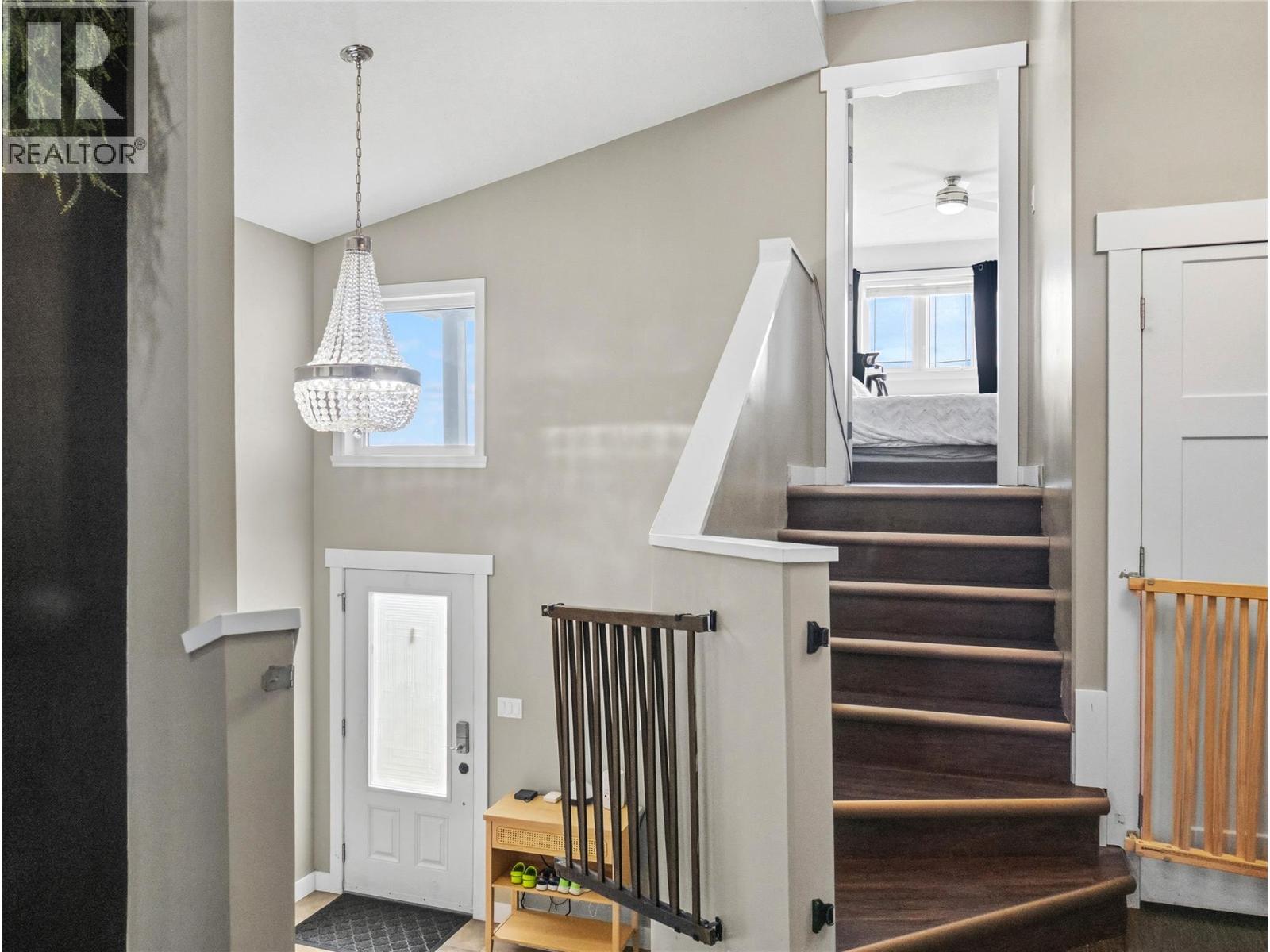 8412 18a Street Property Photo 35