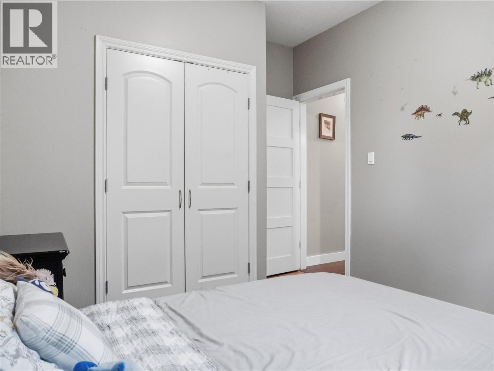 8412 18a Street Property Photo 40