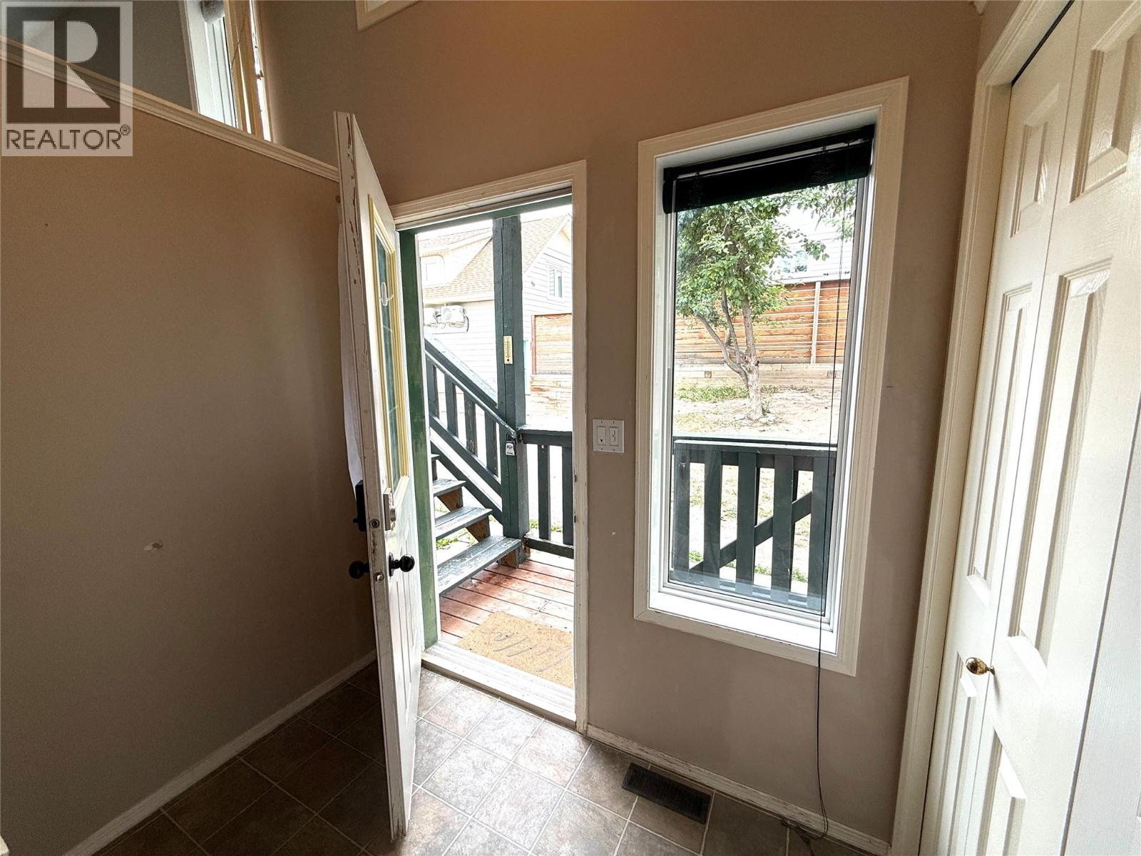 18a Wolf Crescent Property Photo 2