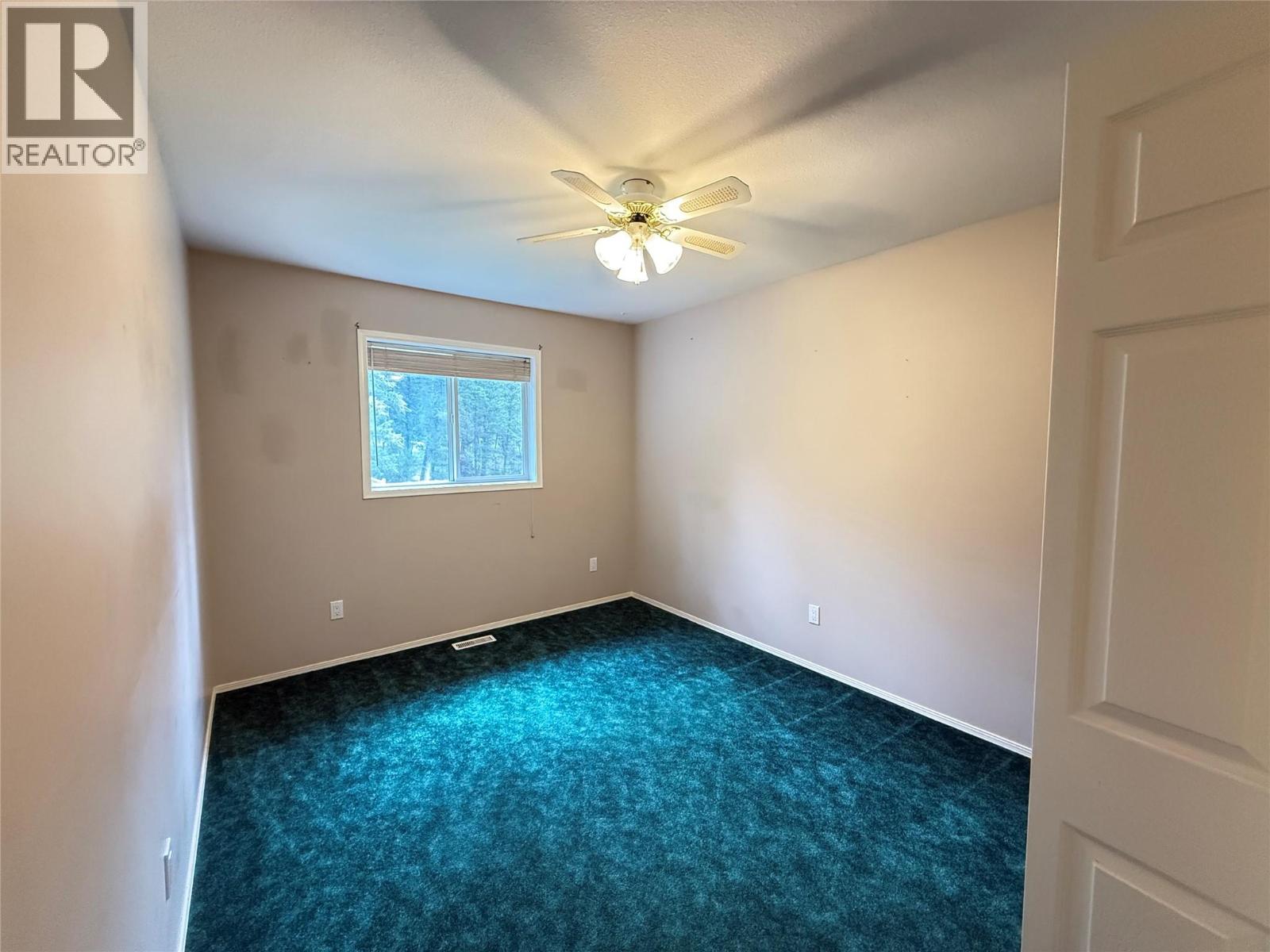 18a Wolf Crescent Property Photo 23