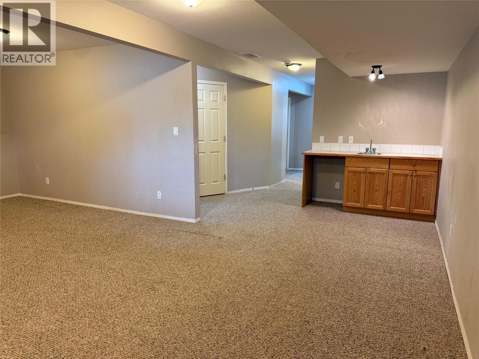 18a Wolf Crescent Property Photo 29