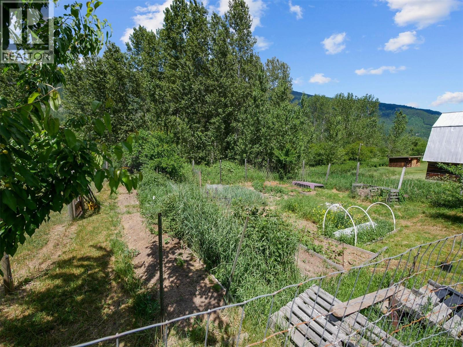 6123 Telford Road Property Photo 16