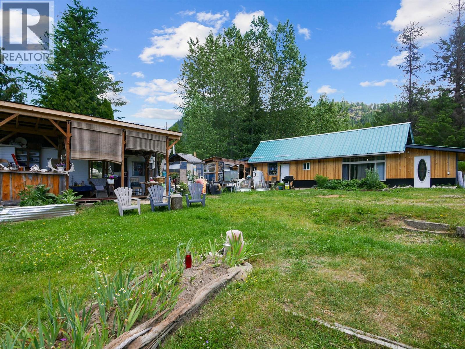6123 Telford Road Property Photo 17