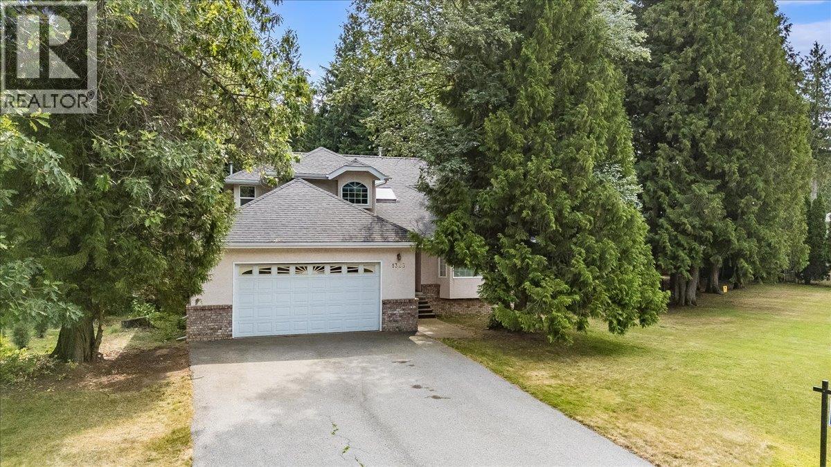 1325 Forest Road Property Photo 1