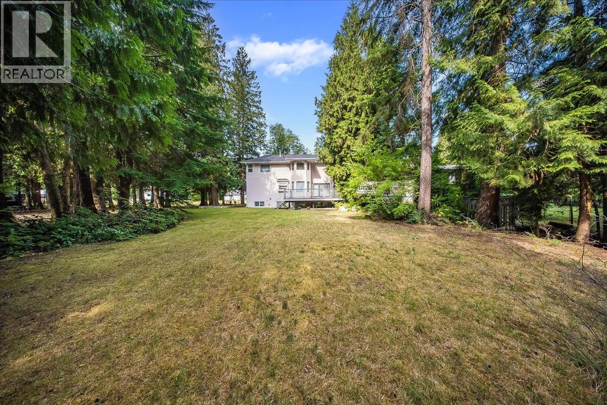 1325 Forest Road Property Photo 10