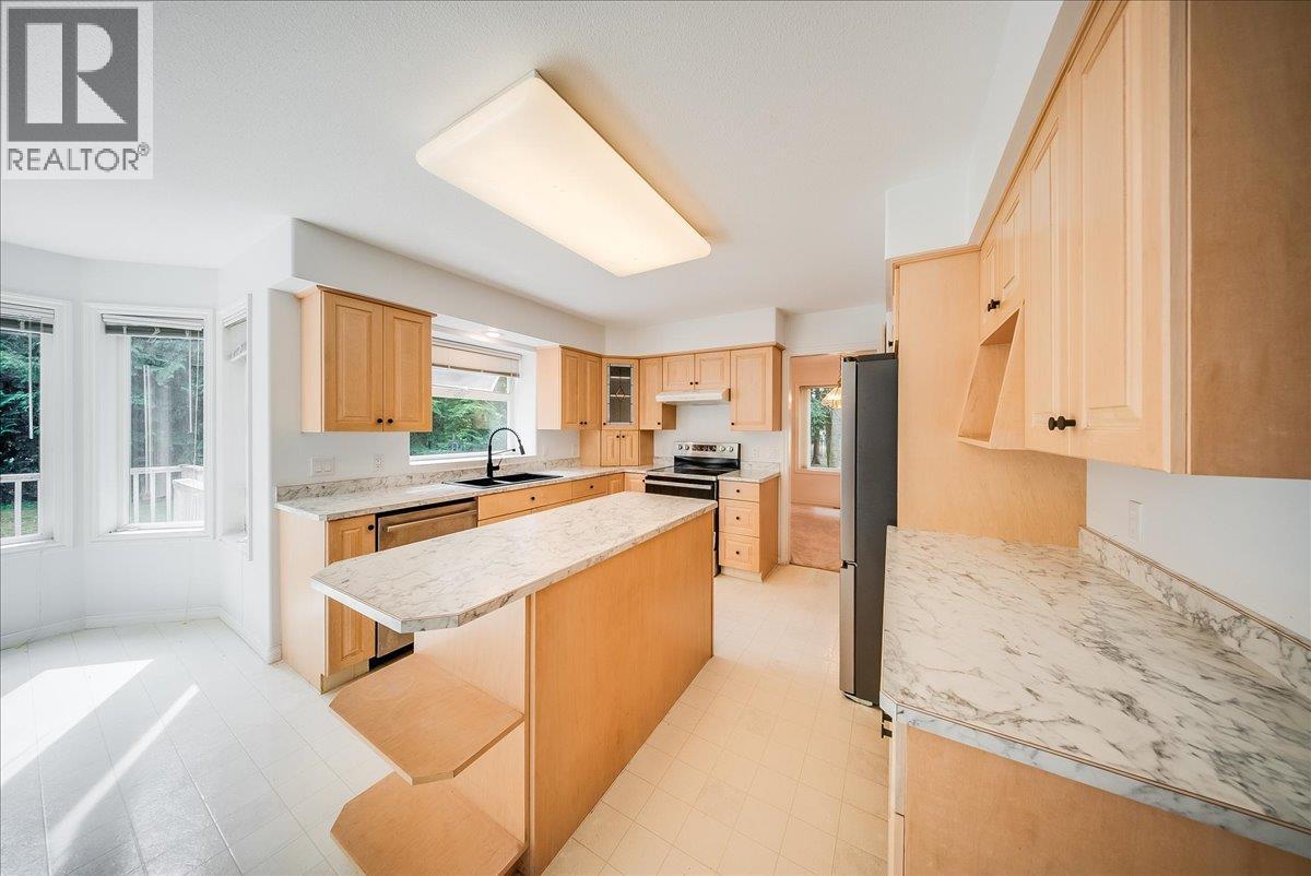 1325 Forest Road Property Photo 23