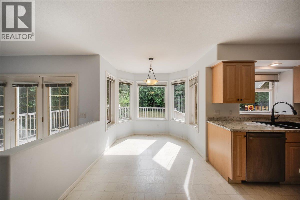 1325 Forest Road Property Photo 26