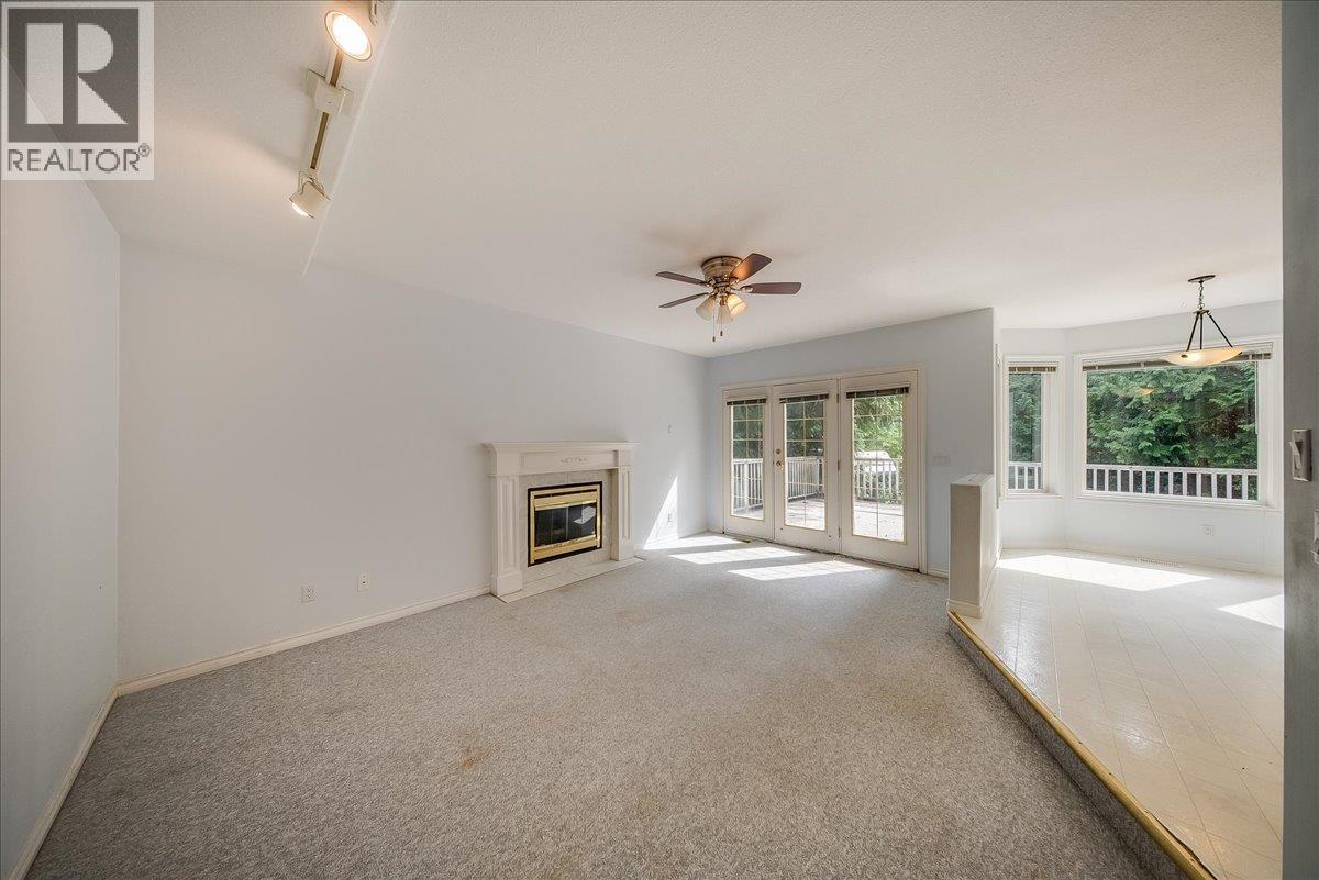 1325 Forest Road Property Photo 28