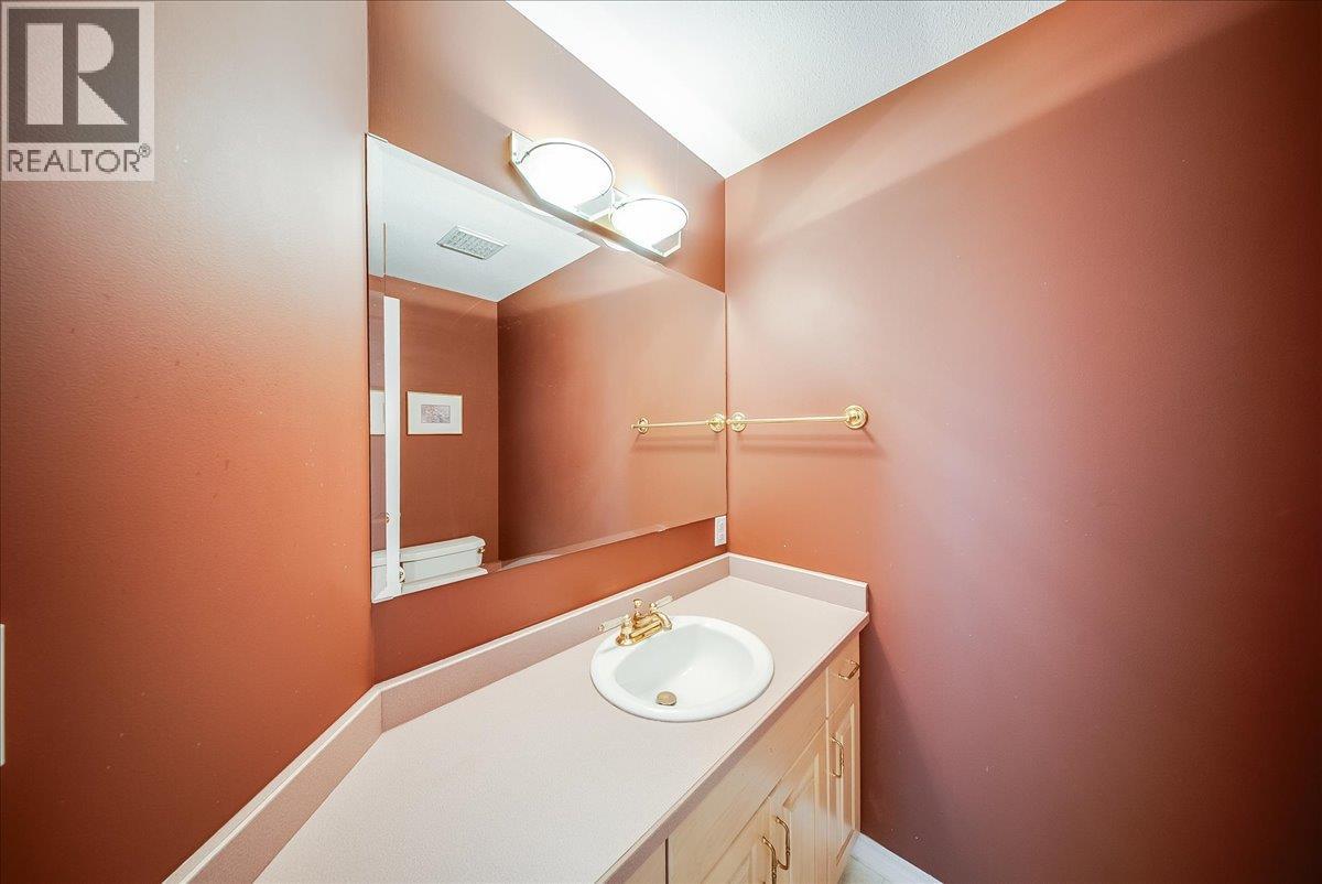1325 Forest Road Property Photo 31