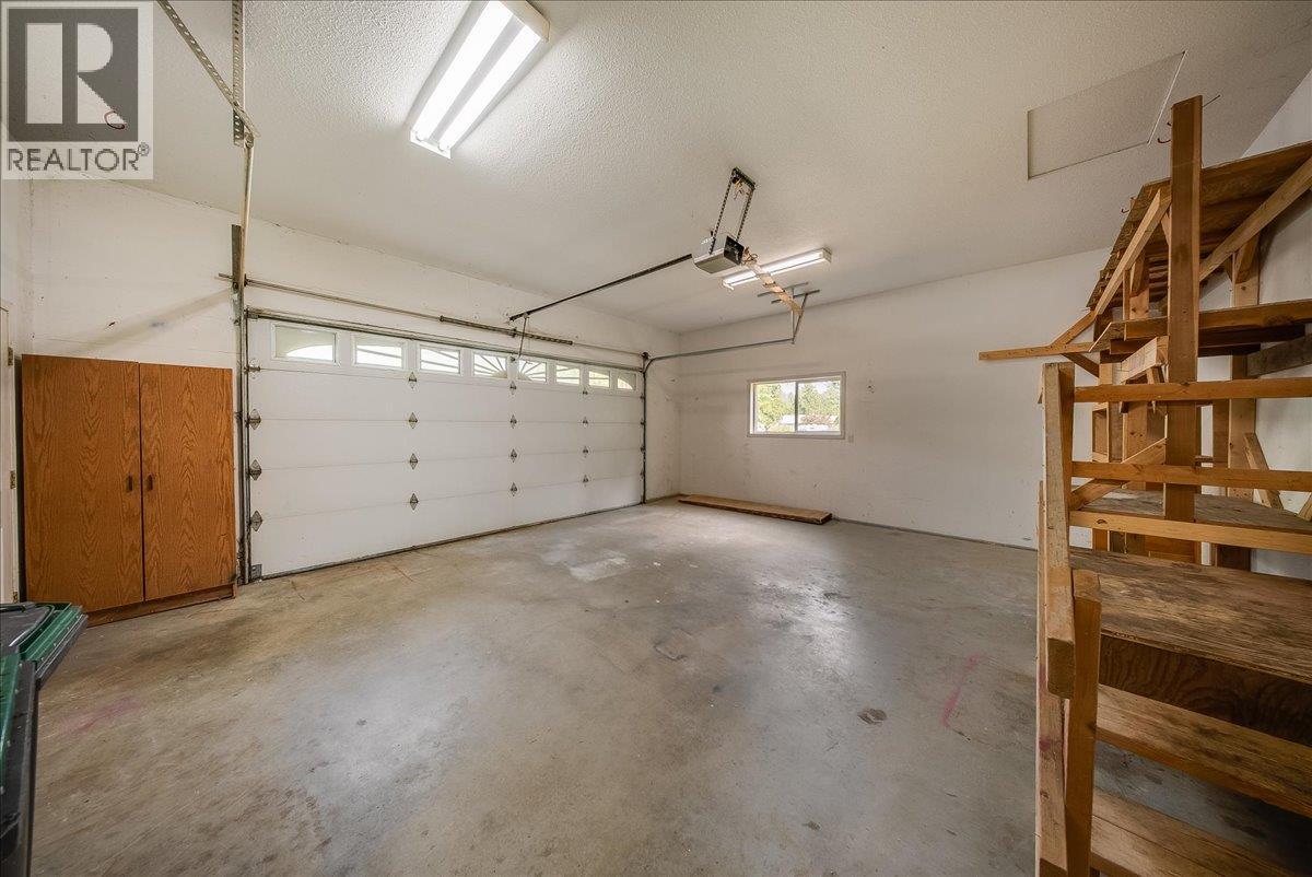 1325 Forest Road Property Photo 34