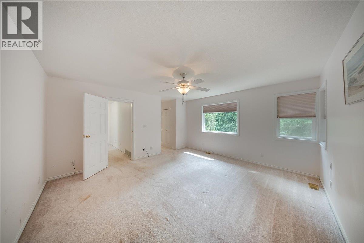 1325 Forest Road Property Photo 41