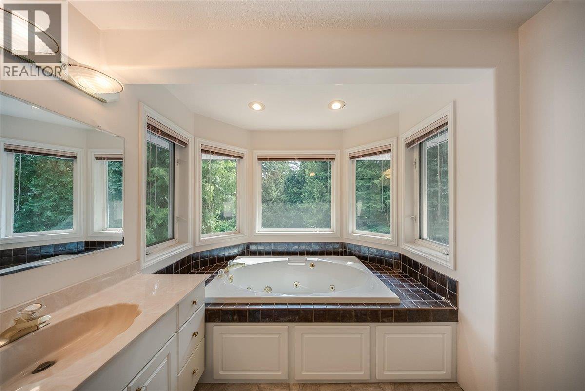 1325 Forest Road Property Photo 44