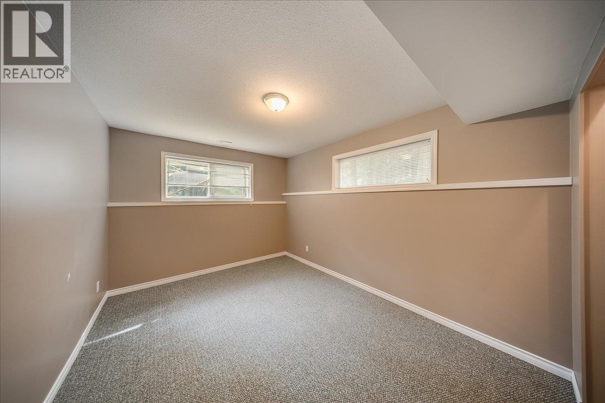 1325 Forest Road Property Photo 47