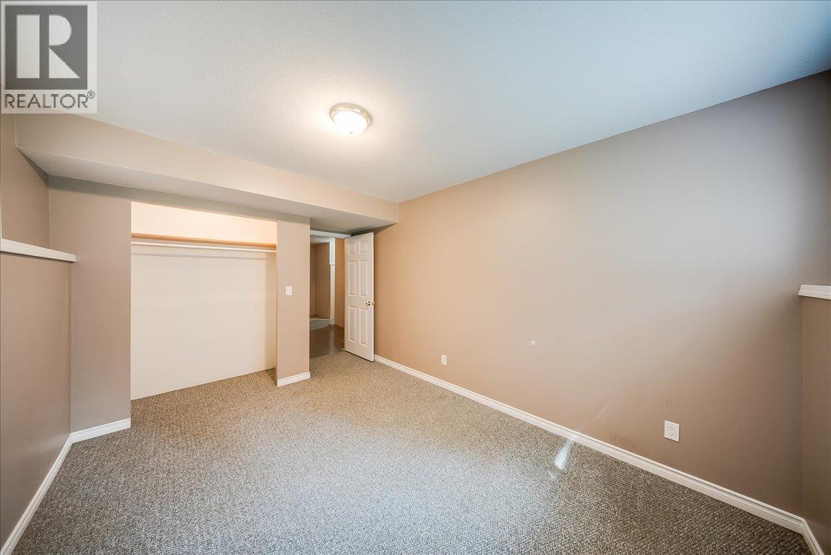 1325 Forest Road Property Photo 48