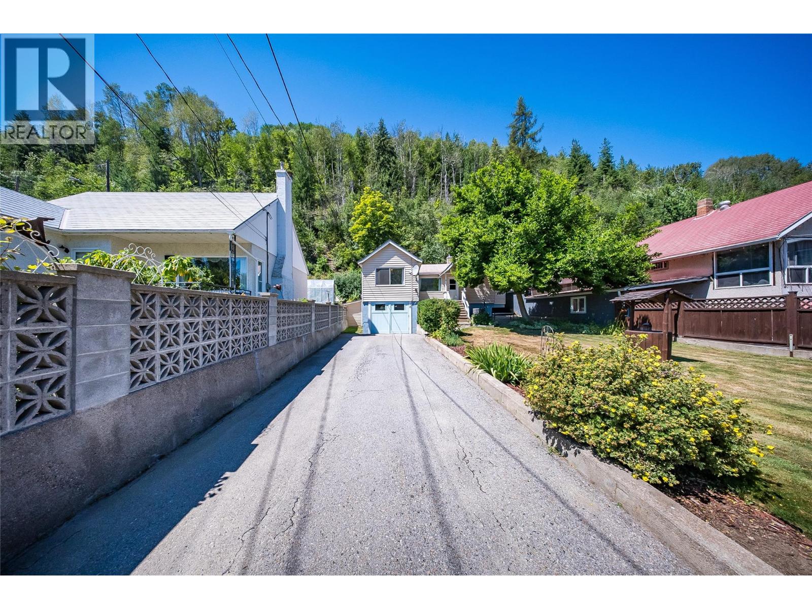 16 Hanna Drive Property Photo 6
