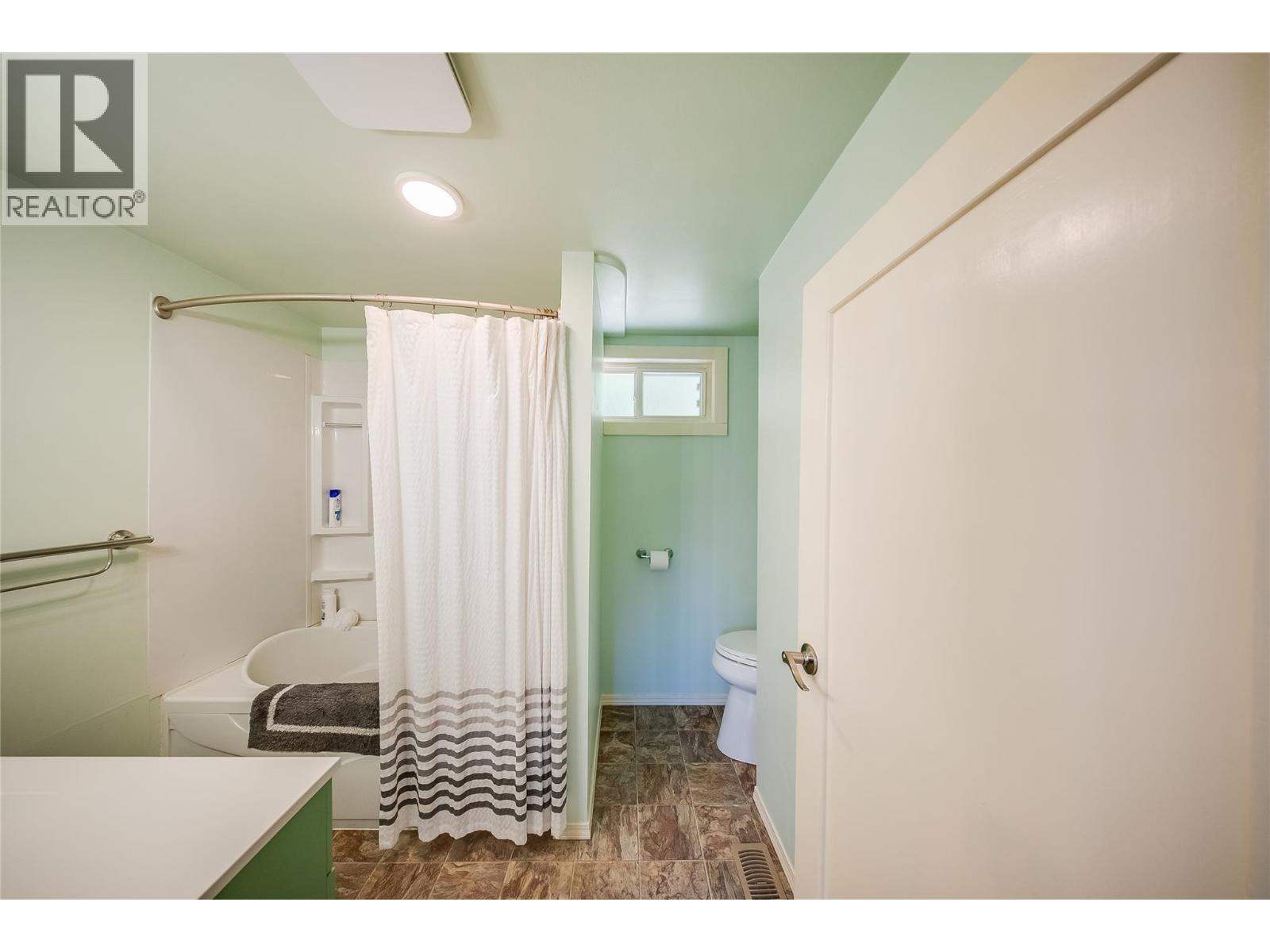 16 Hanna Drive Property Photo 24