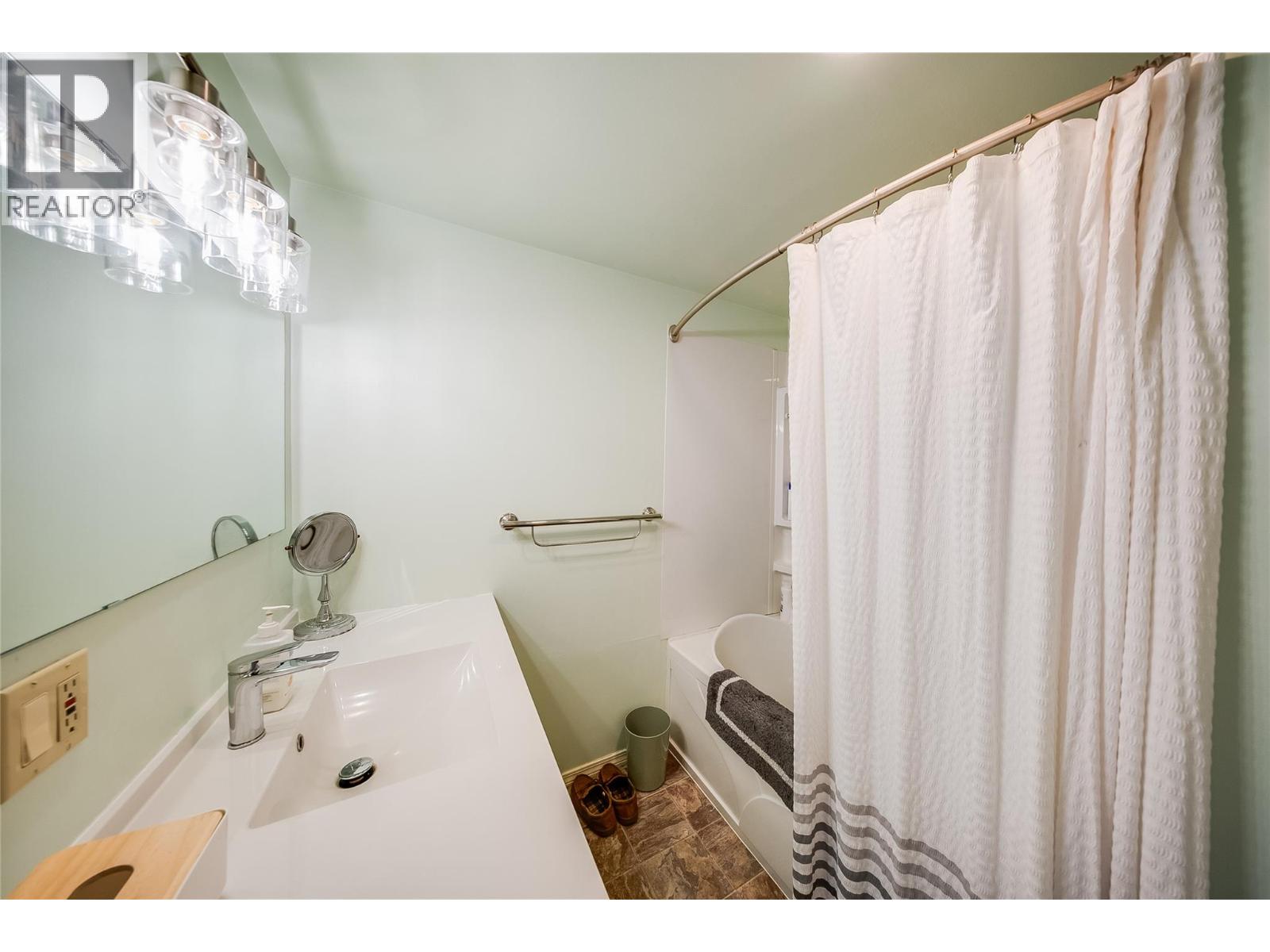 16 Hanna Drive Property Photo 25