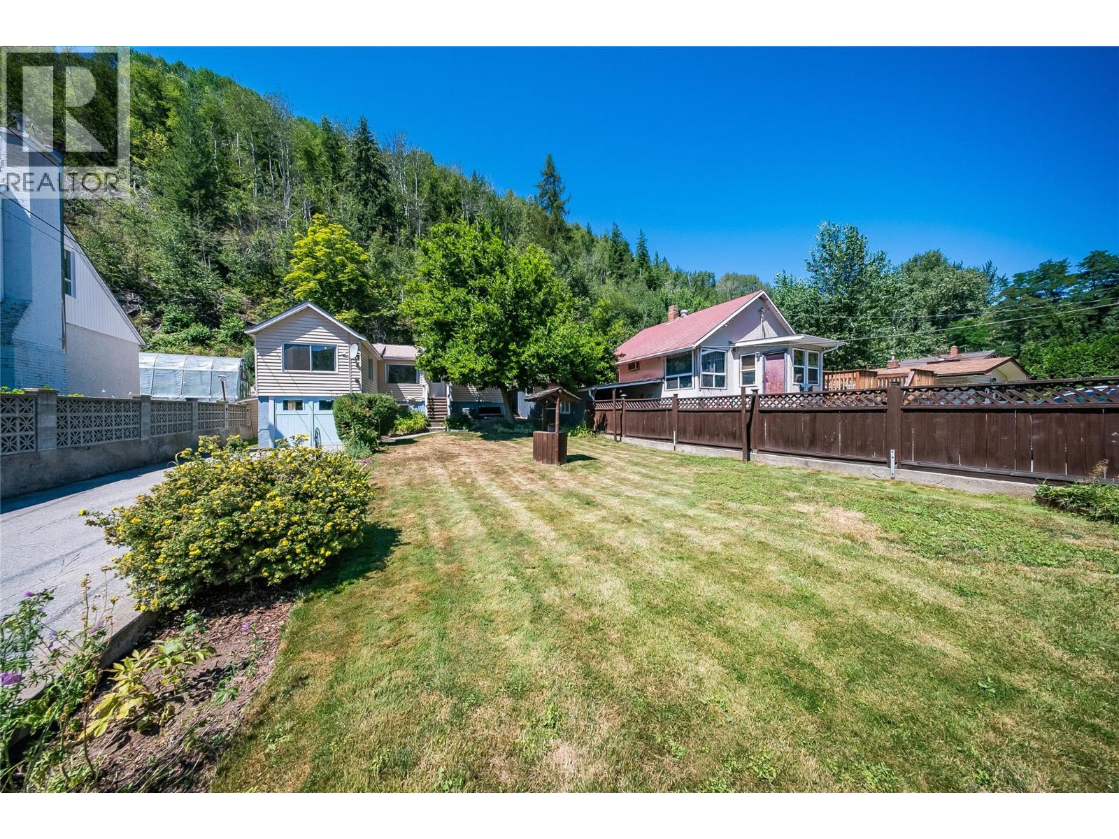 16 Hanna Drive Property Photo 35