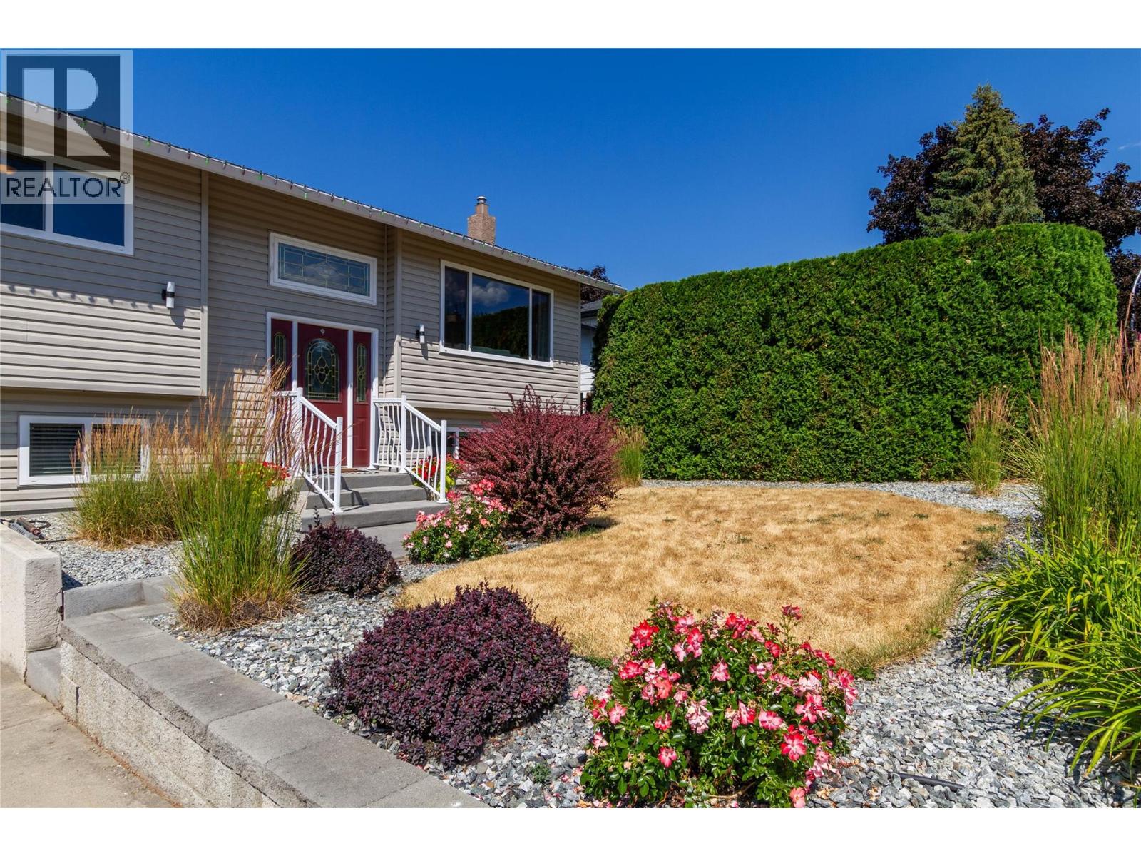 1303 41 Avenue Property Photo 11