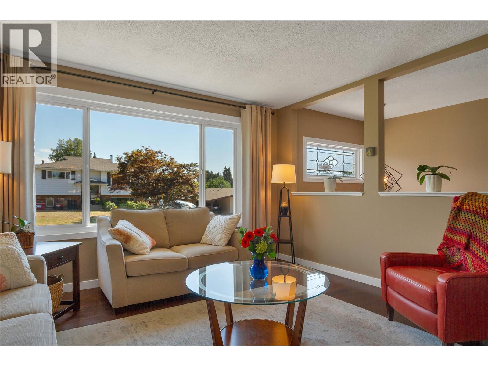 1303 41 Avenue Property Photo 15