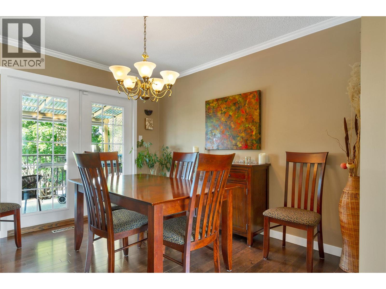 1303 41 Avenue Property Photo 25