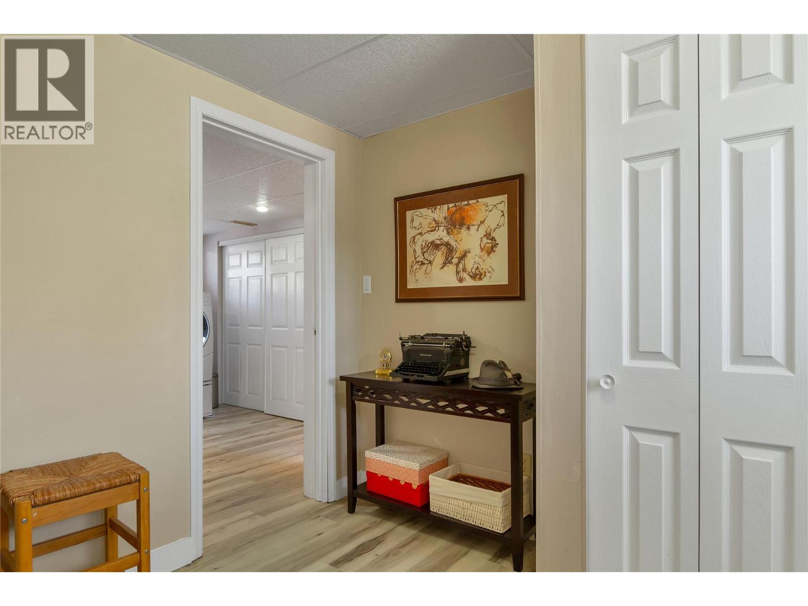 1303 41 Avenue Property Photo 46