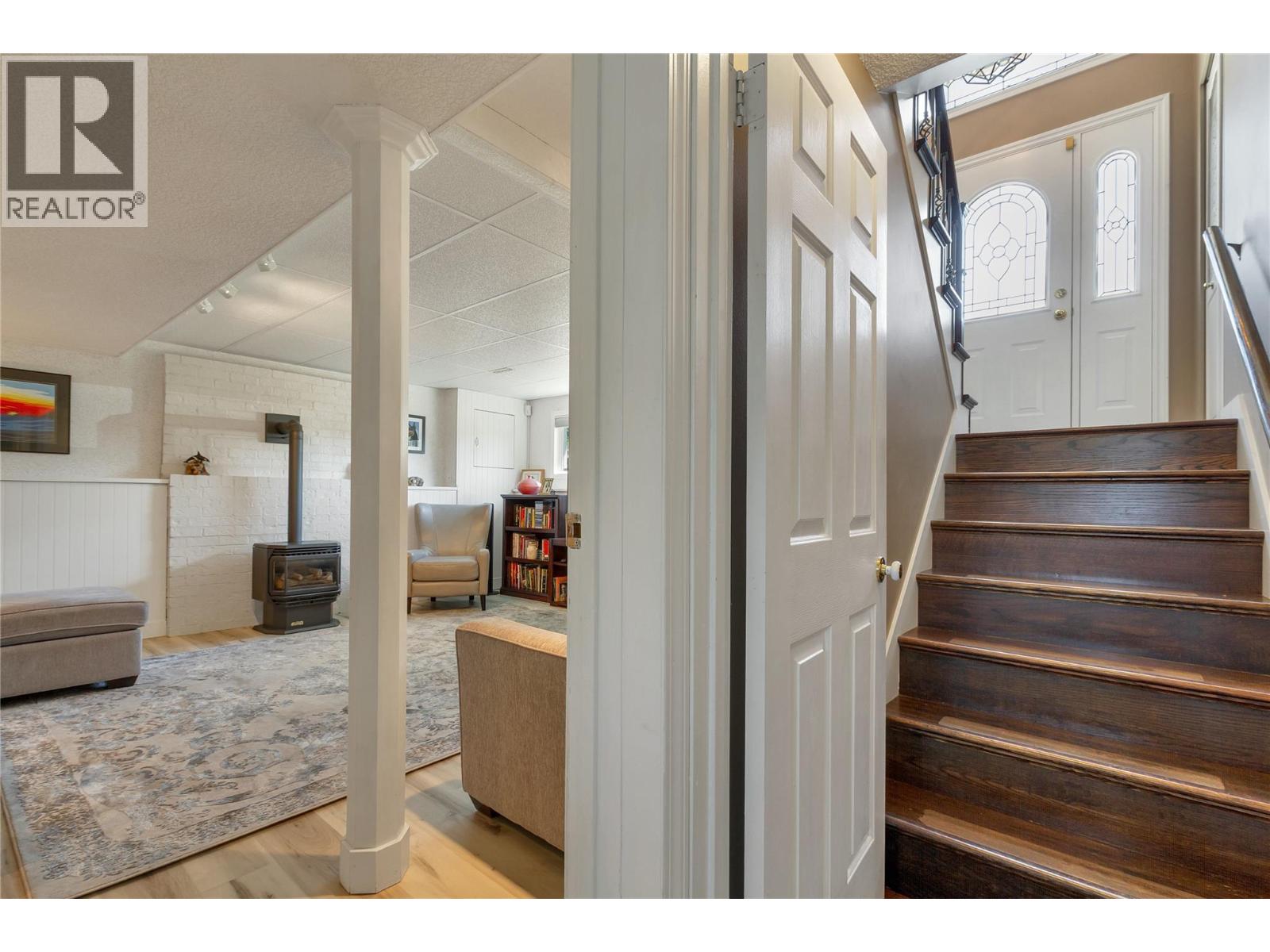 1303 41 Avenue Property Photo 49