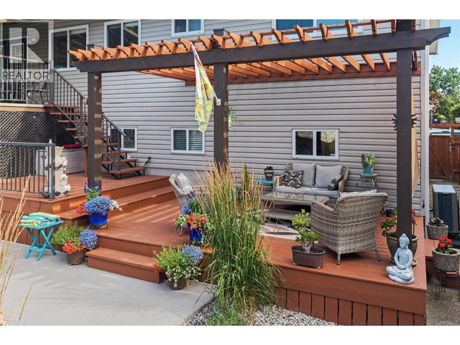 1303 41 Avenue Property Photo 56