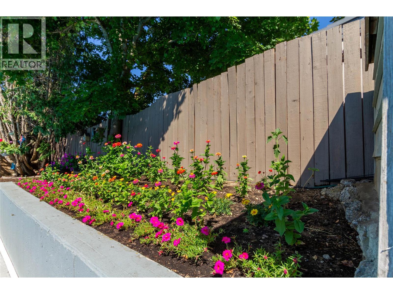 1303 41 Avenue Property Photo 64
