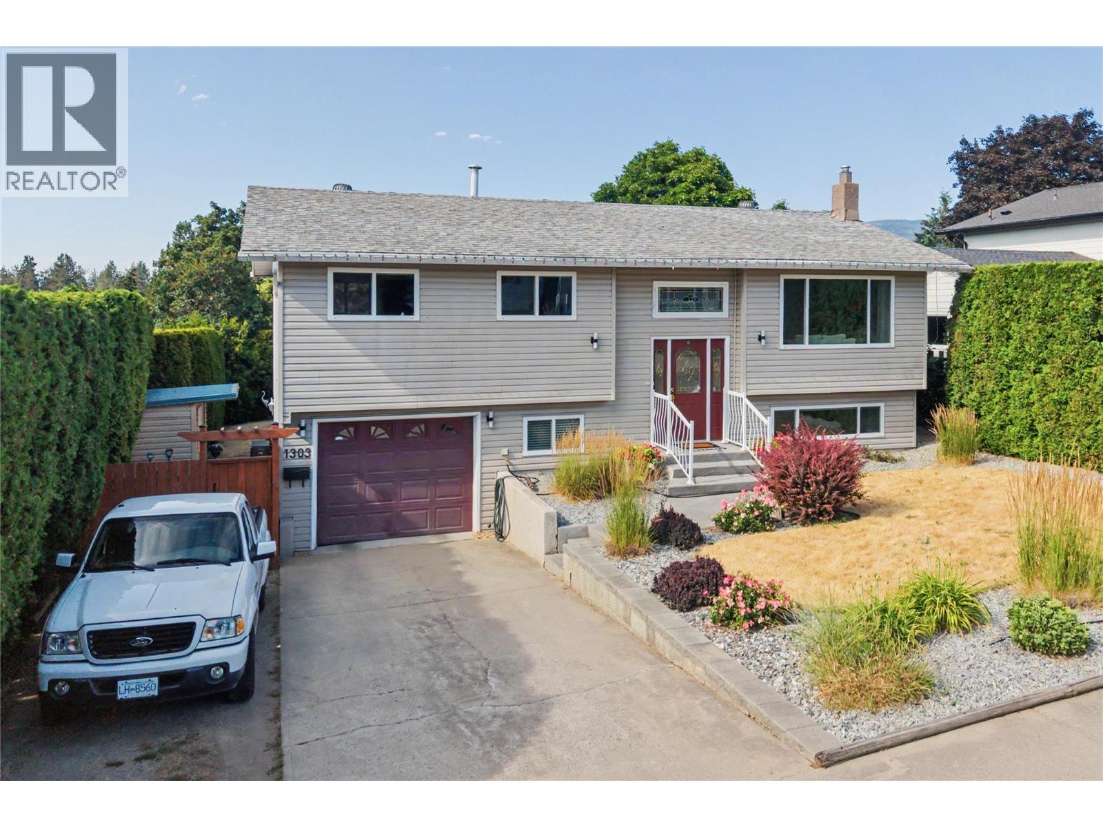 1303 41 Avenue Property Photo 77