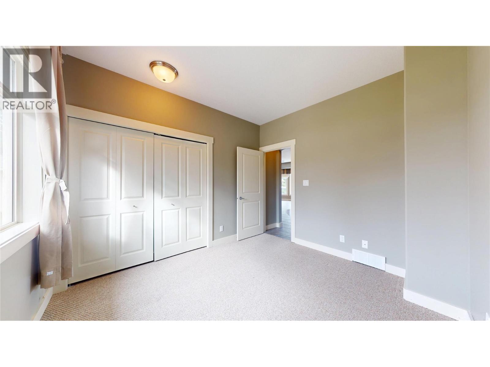 1631 Mt. Pyramid Crescent Property Photo 16