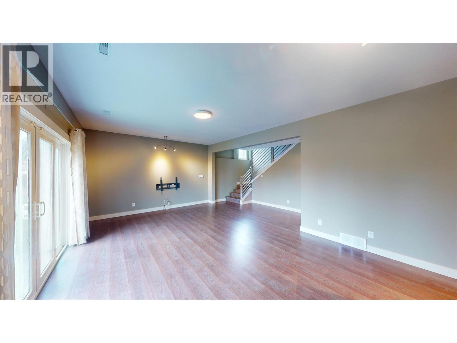 1631 Mt. Pyramid Crescent Property Photo 25