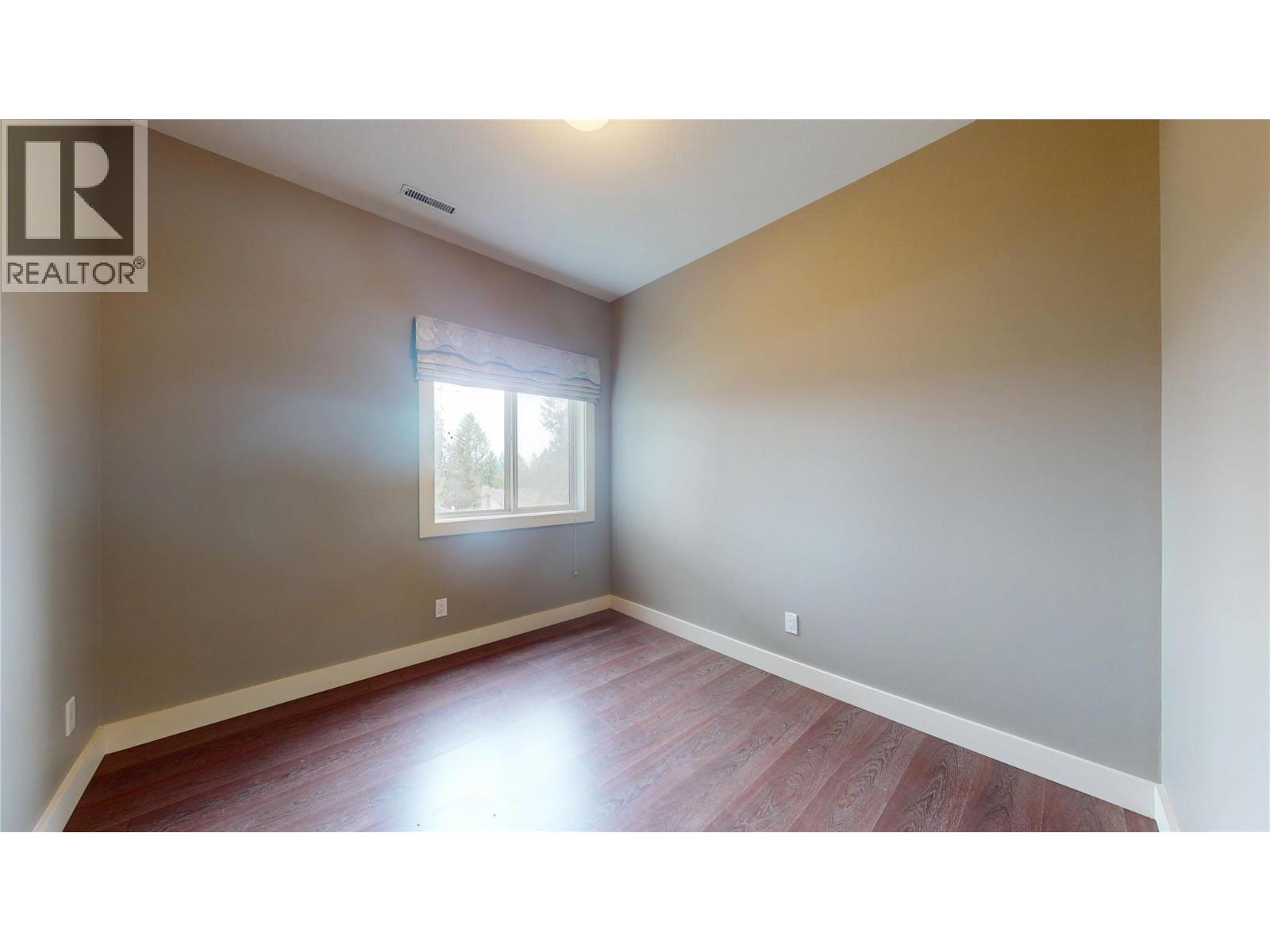 1631 Mt. Pyramid Crescent Property Photo 27