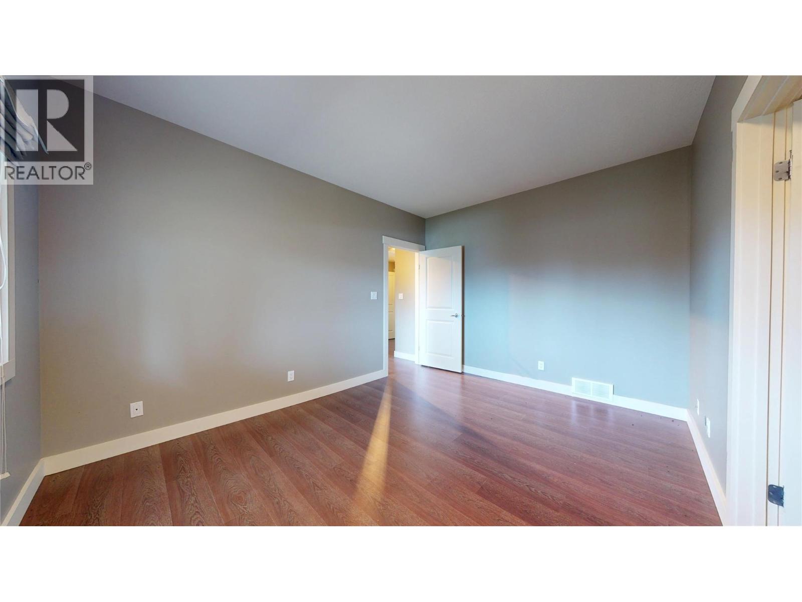 1631 Mt. Pyramid Crescent Property Photo 30
