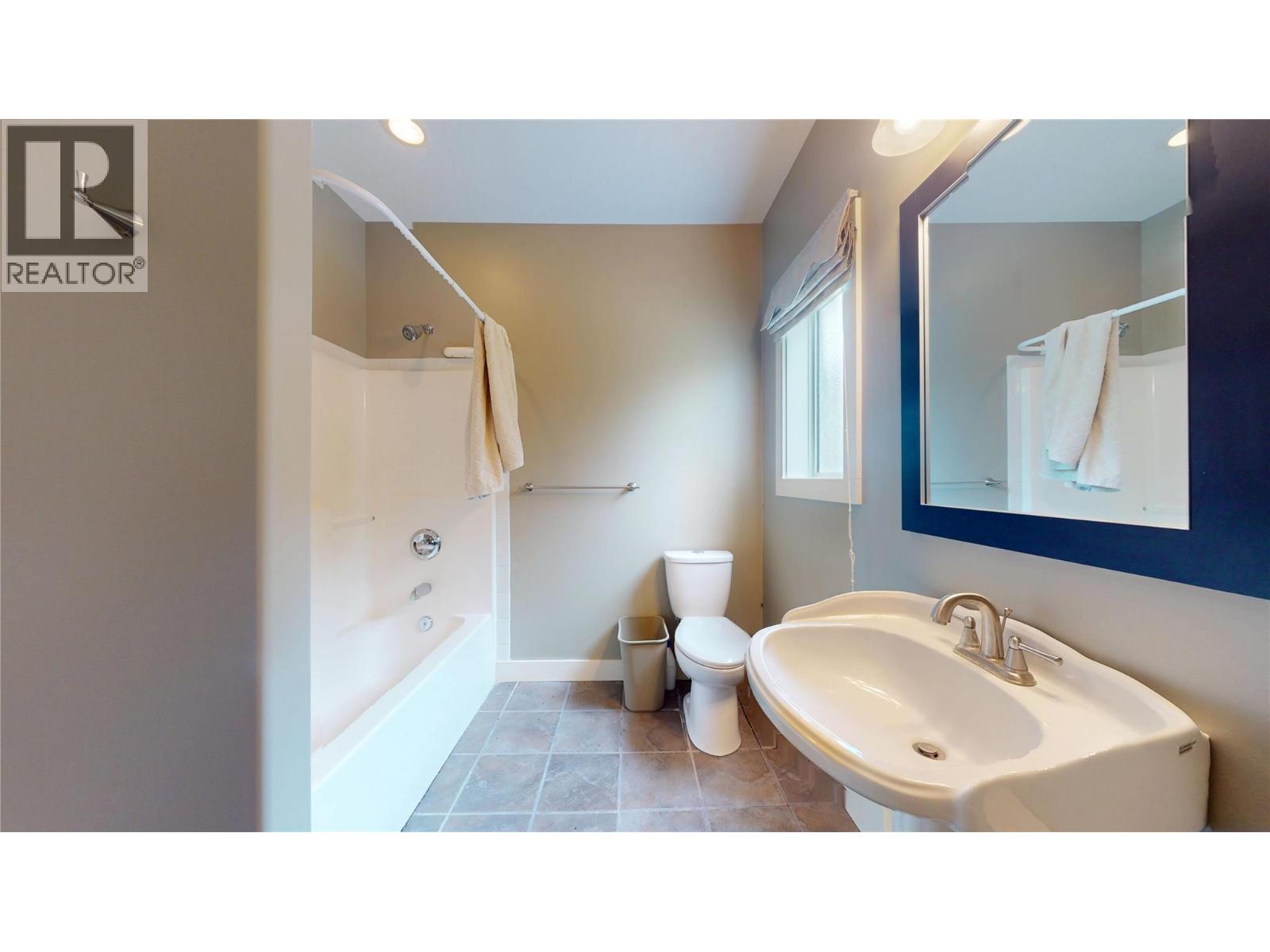 1631 Mt. Pyramid Crescent Property Photo 31