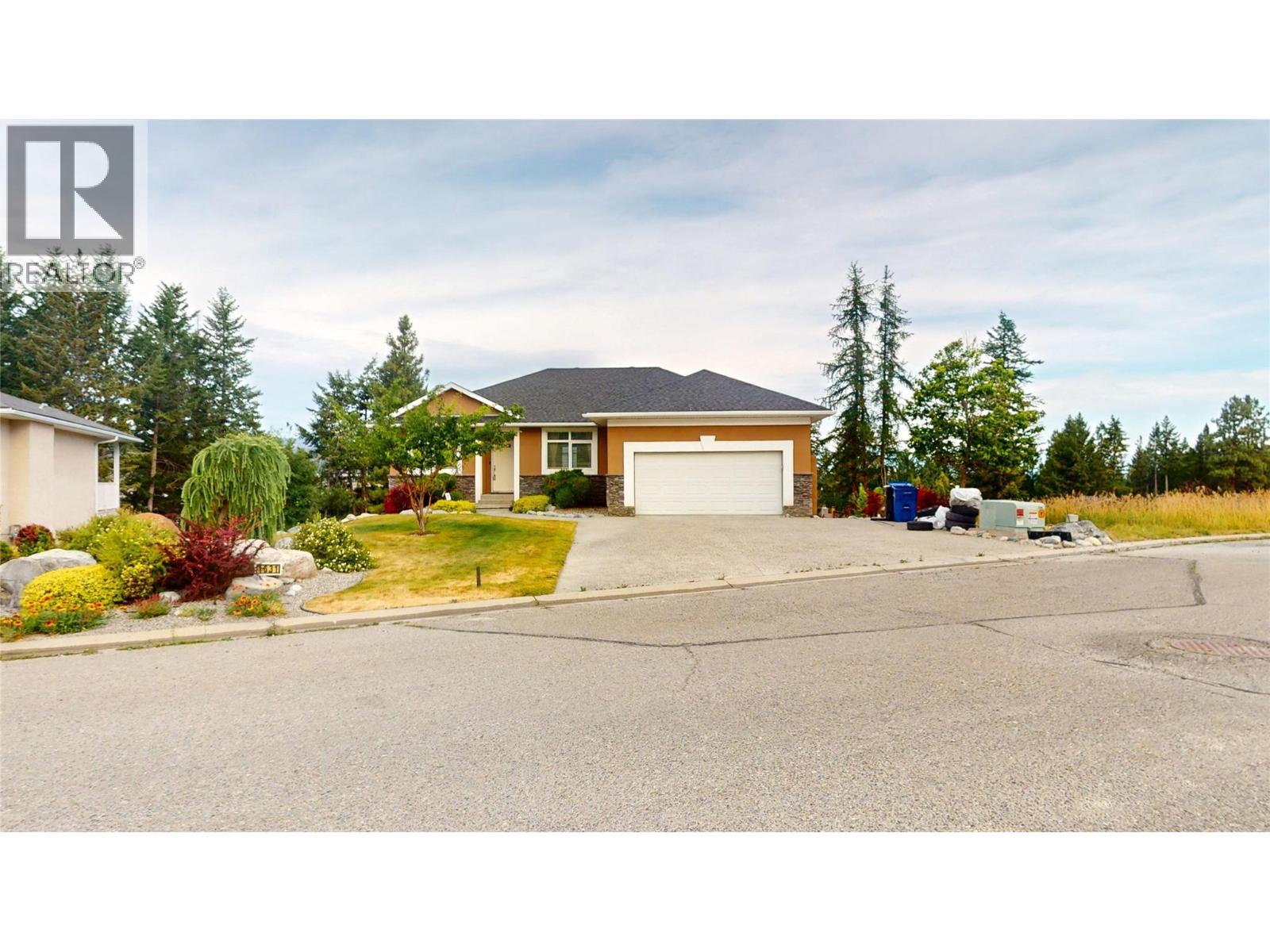 1631 Mt. Pyramid Crescent Property Photo 48