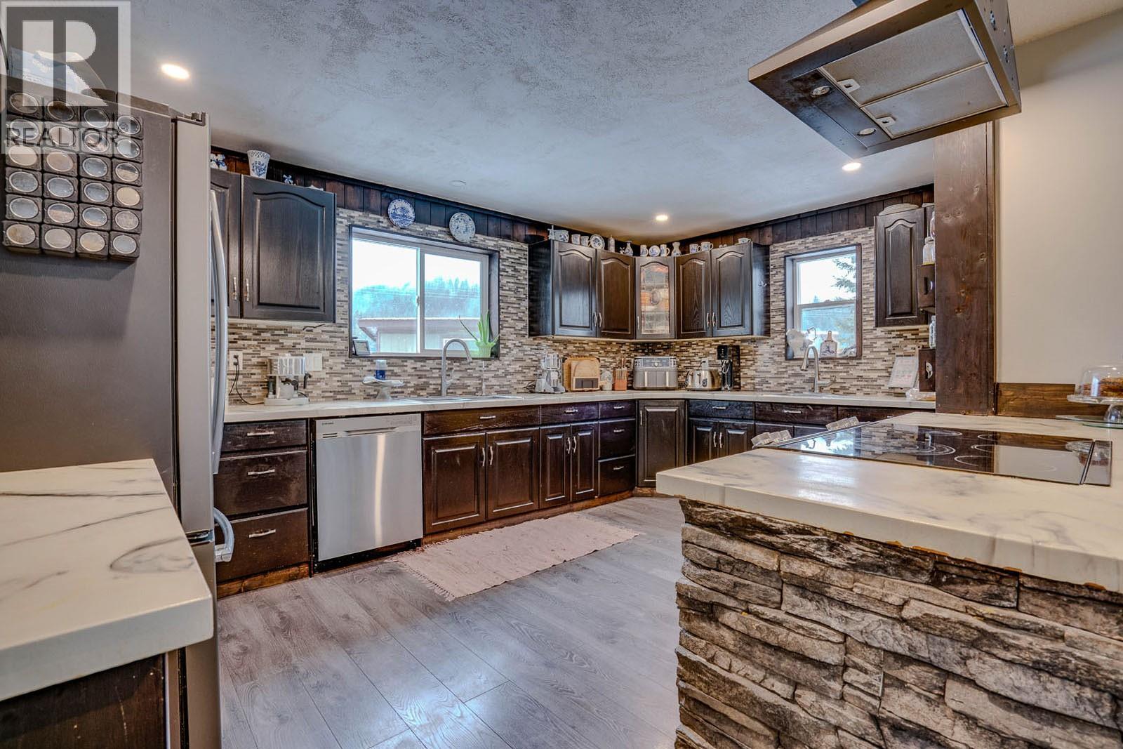 26 Byers Road Property Photo 6